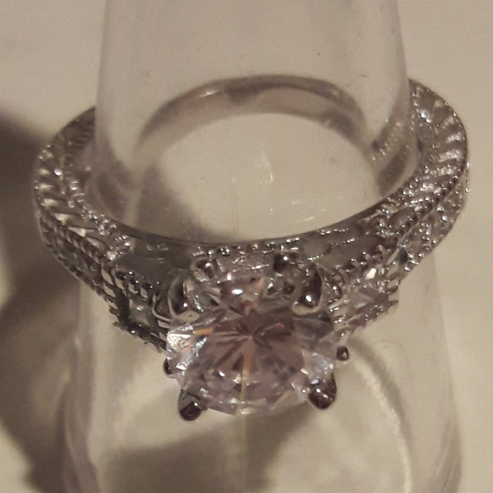 925 sterling silver diamonique ring